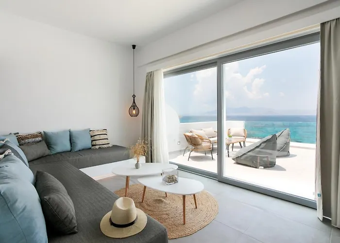 Seanfinity Beachfront Apartment