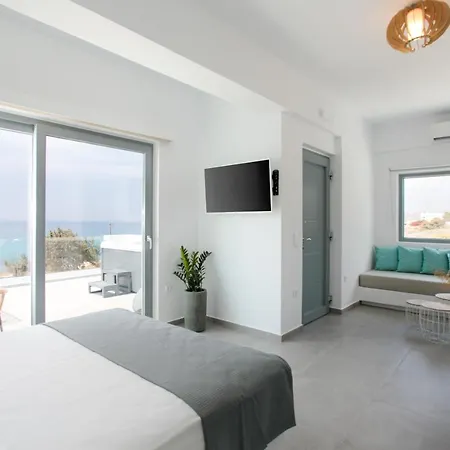 Апартаменты Seanfinity Beachfront Микри-Вигла