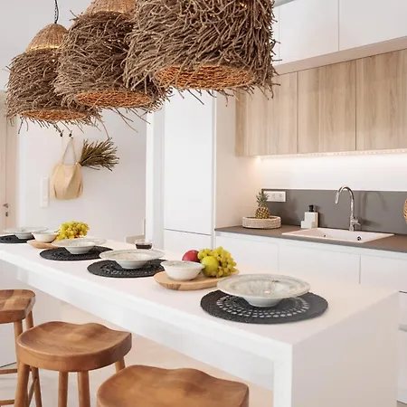 Seanfinity Beachfront Appartamento Mikri Vigla
