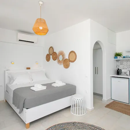 Seanfinity Beachfront Апартаменты Микри-Вигла