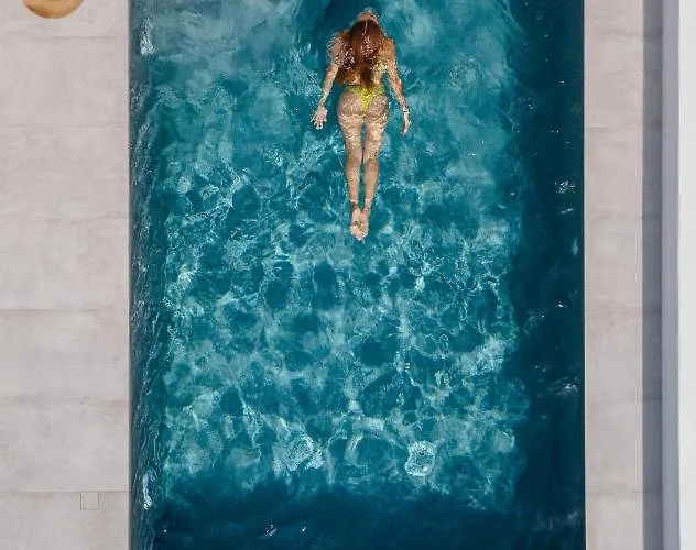 Seanfinity Beachfront *